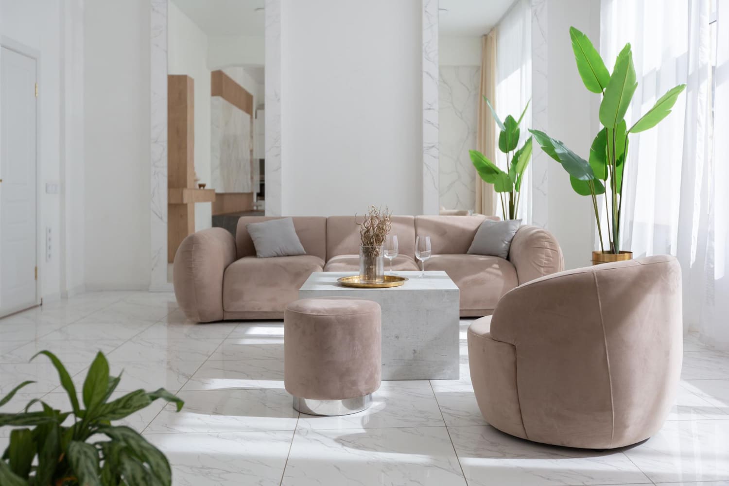 Stunning furniture transformation in a modern home